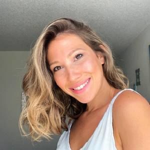 Meet your Posher, Elyse